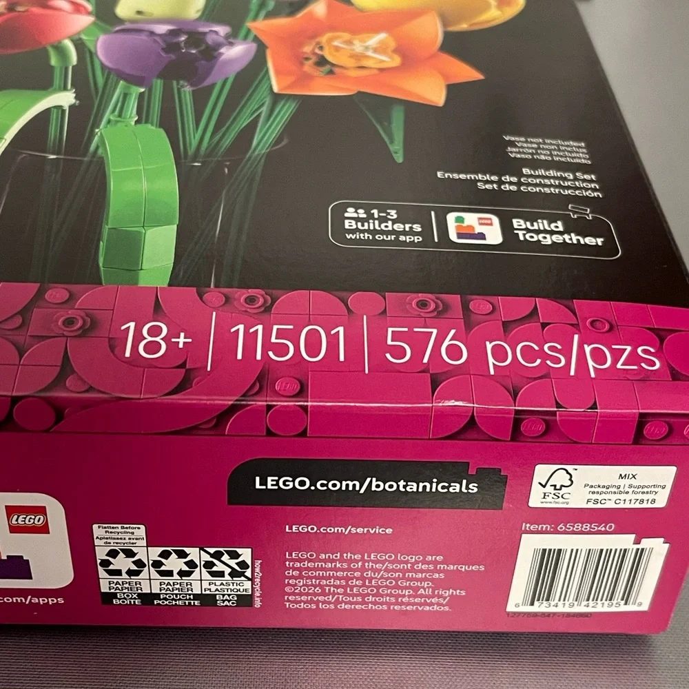 LEGO Botanicals Vibrant Tulip (11501) 576pcs 18+ NIB Sealed